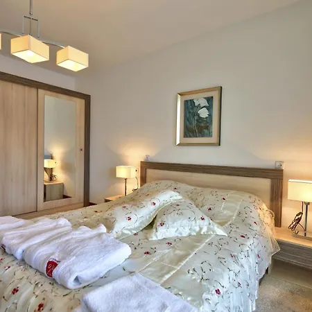 Mia Cassa * 圣弗拉斯